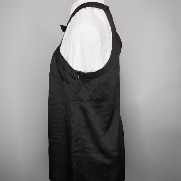 Jacob Black HalterTop - Picture 2 of 12